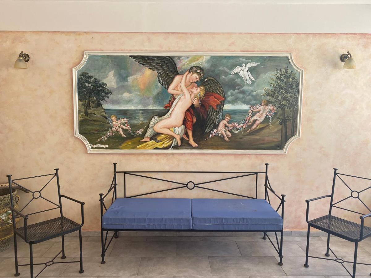 Aphrodite Studios Loutra Edipsou  ภายนอก รูปภาพ